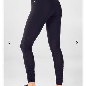 Fabletics Cashel Foldover